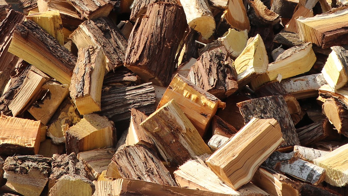 Yunanistan'da doğal gaz ve elektrik fiyatlarındaki artış odun fiyatlarına da yansıdı