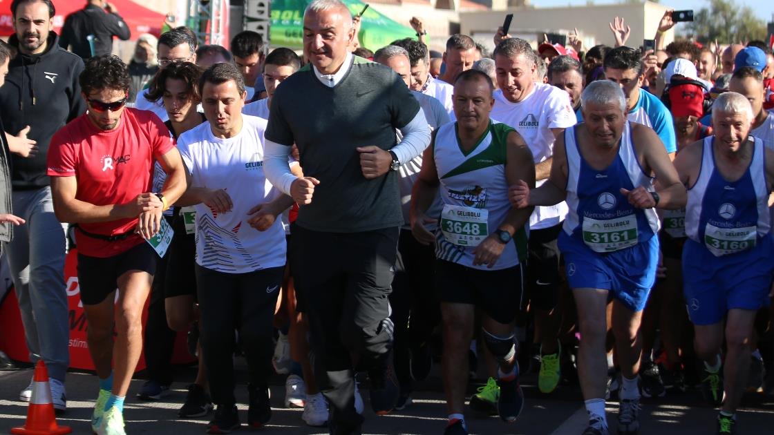 Kültür ve Turizm Bakanı Ersoy, Uluslararası 7. Gelibolu Maratonu’na katıldı
