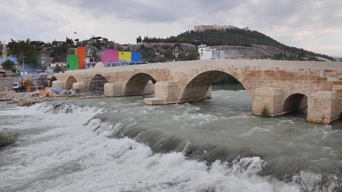 Mersin'deki Roma köprüsü aslına uygun restore ediliyor