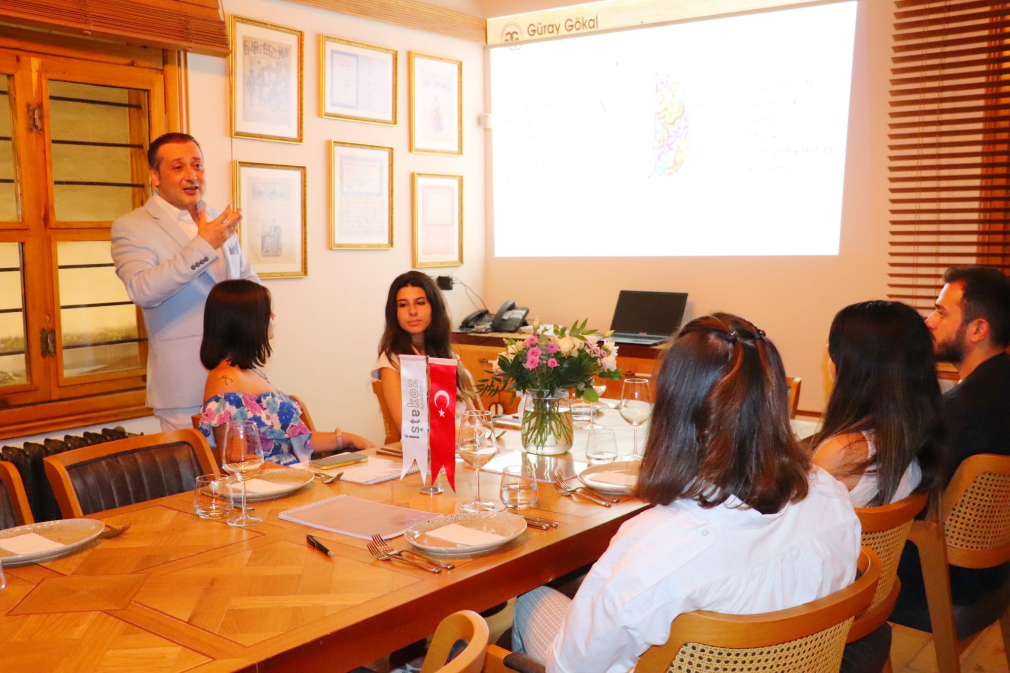 f480ec8e-d8b0-410b-b1fa-ba9b5d03c805