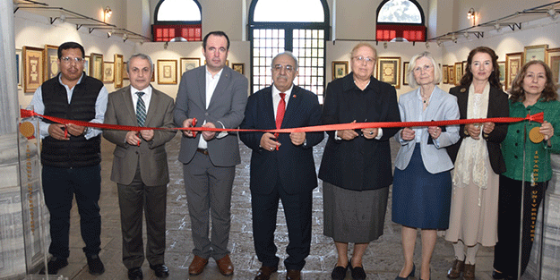 islam-medeniyetinin-sanata-yansimasi-sergisi-acildi-h1652259770-16e232