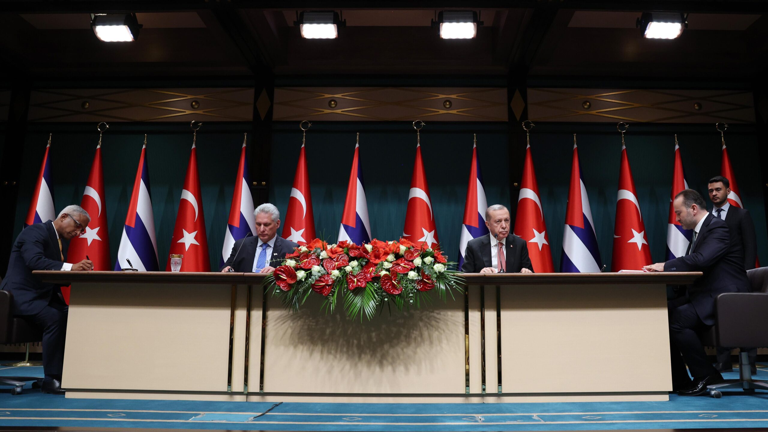 Türkiye ile Küba arasında 6 anlaşma imzalandı