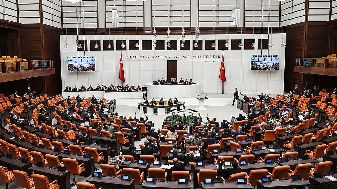 TBMM'de tütün, tütün mamulleri ve alkol piyasasına ilişkin kanun teklifinin görüşmelerine devam edilecek
