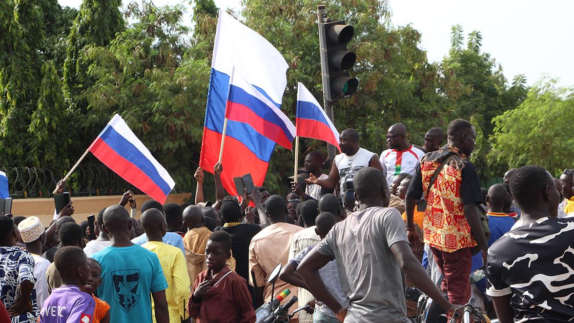 Afrika’da Fransa-Rusya rekabeti, bölgesel istikrarsızlığı derinleştiriyor