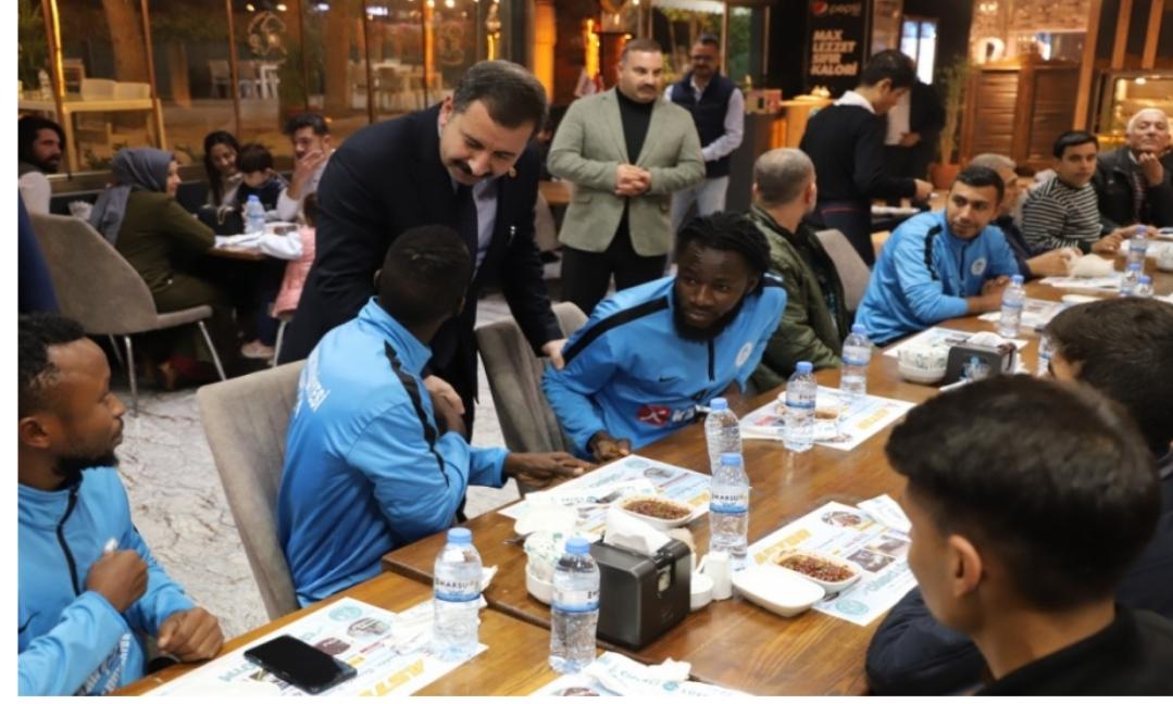 BAŞKAN BAYDİLLİ ENGELLİ VATANDAŞLAR İLE BULUŞTU