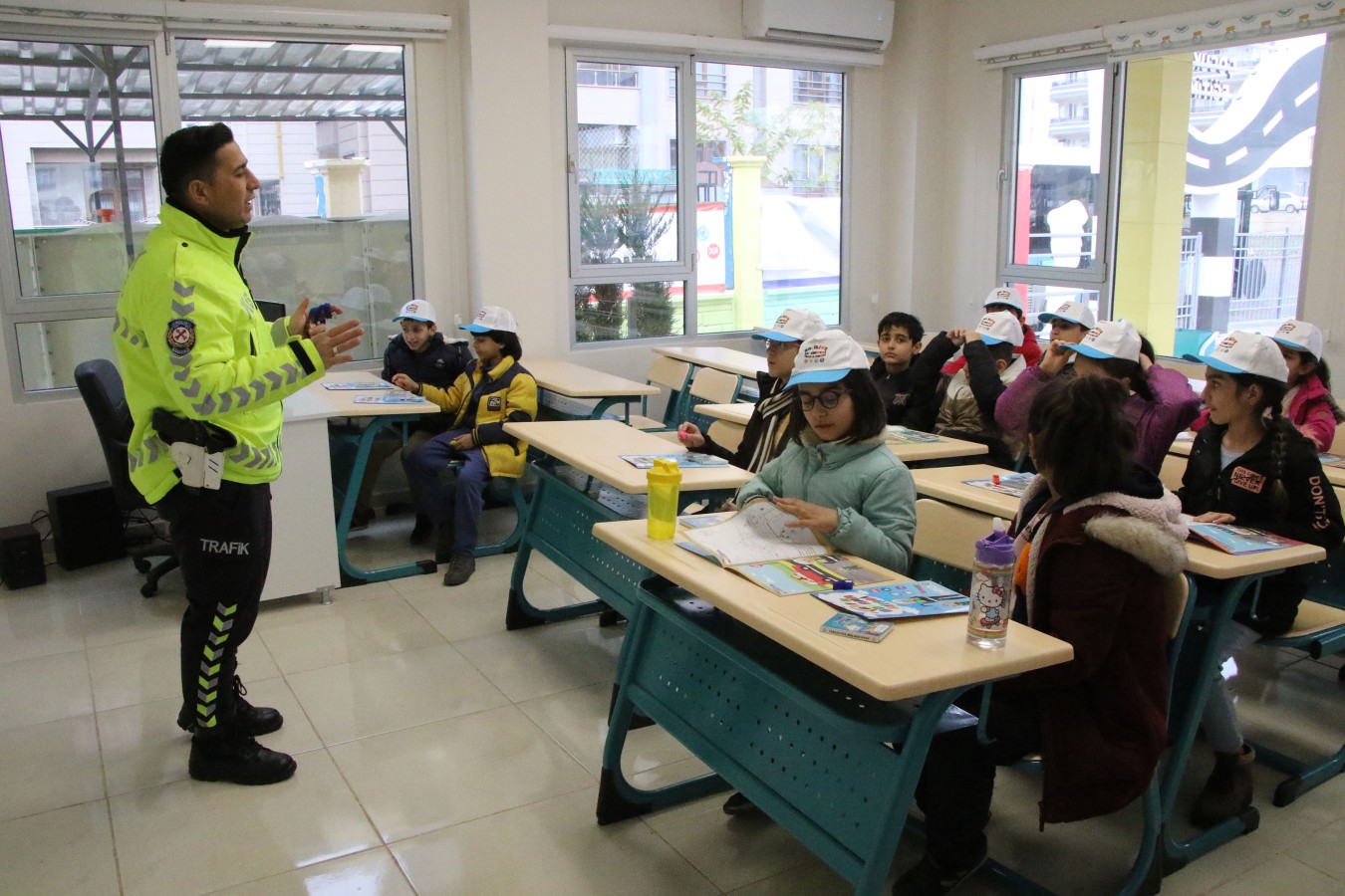 ÇOCUKLAR, HALİLİYE TRAFİK EĞİTİM PARKINI ÇOK SEVDİ