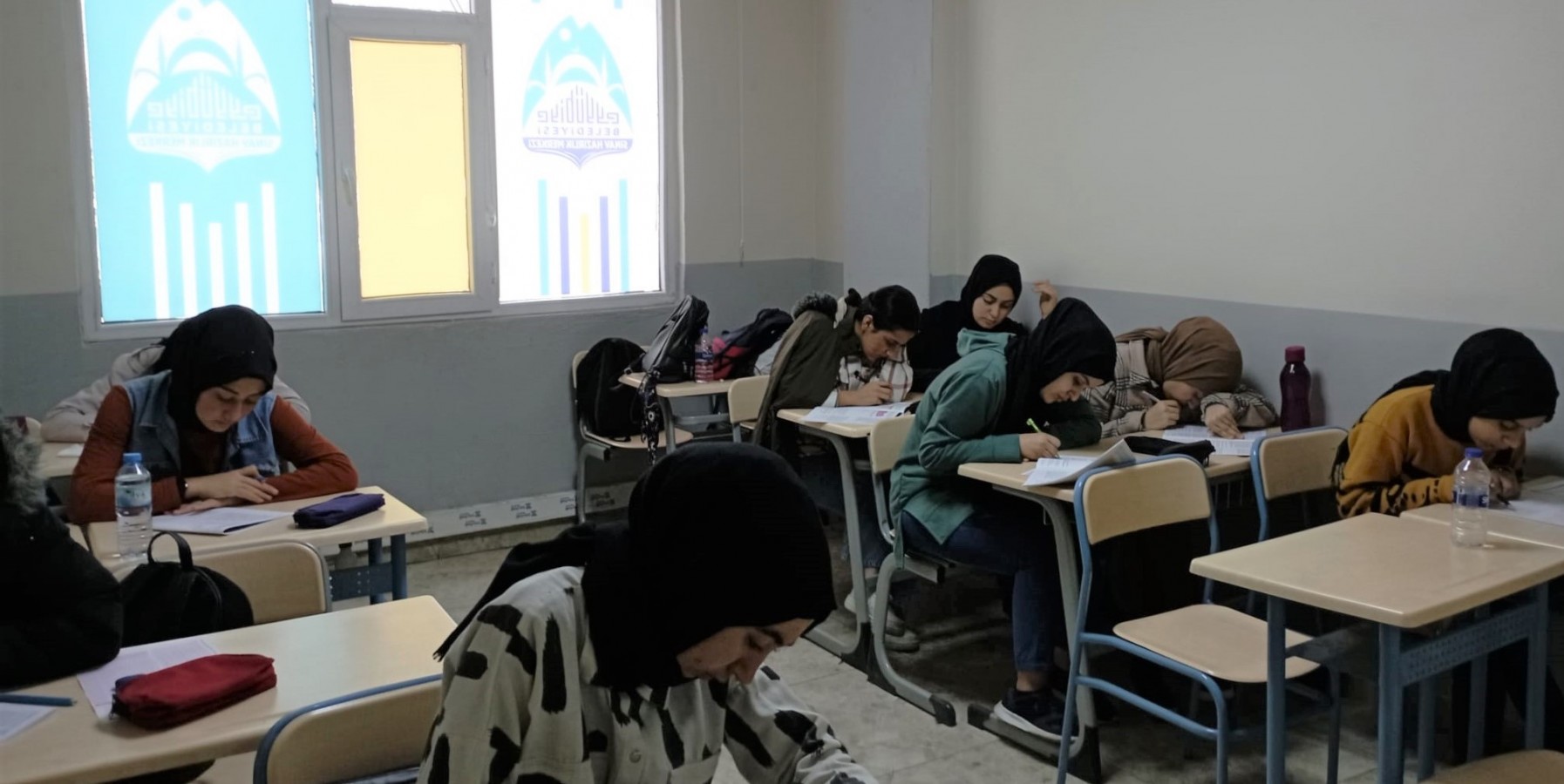 EYYÜBİYELİ GENÇLER ÜCRETSİZ DENEME SINAVINA KATILDI