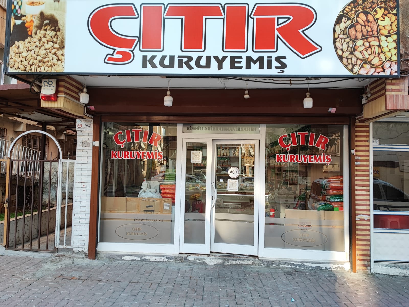 6fda3312-d8df-4a05-9055-e5a35cf43372