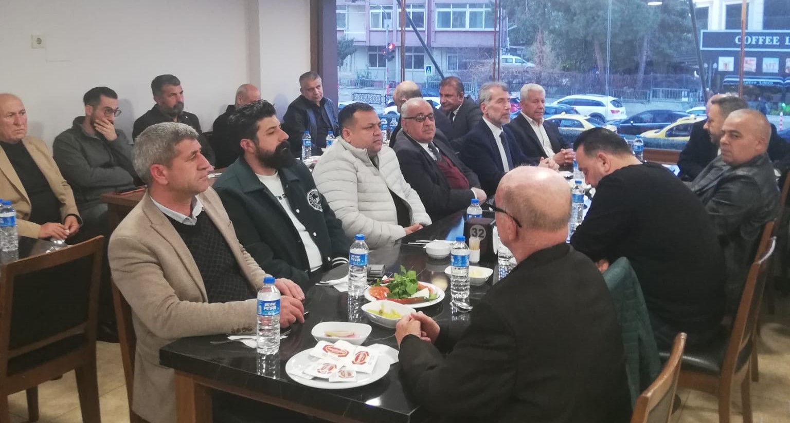 Kolbudak, depremde vefat edenler için mevlit okuttu