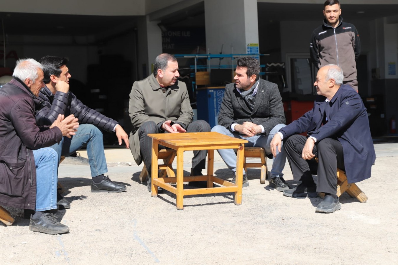 BAŞKAN BAYDİLLİ’DEN ESNAFA GEÇMİŞ OLSUN ZİYARETİ