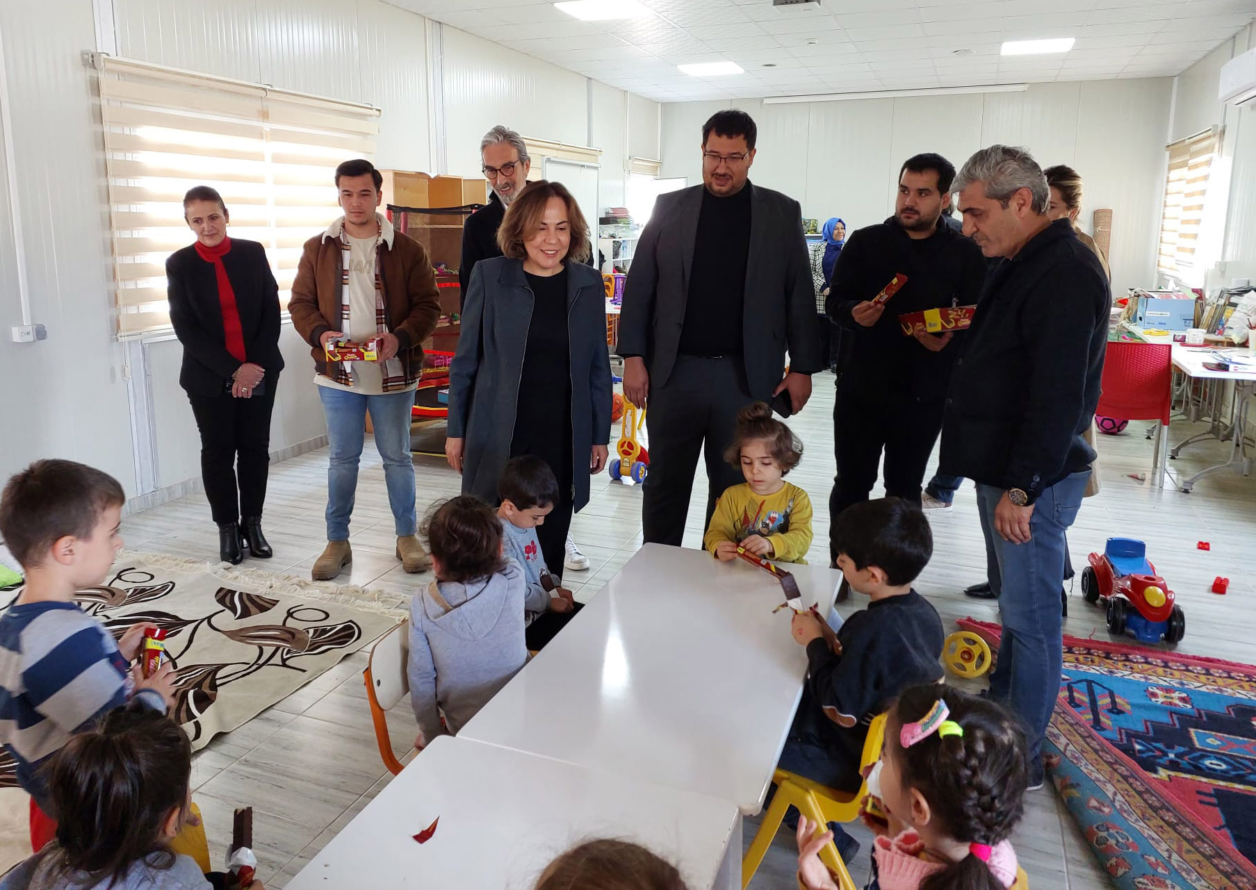 Mersin’deki gençlik kampları depremzedelere hem yuva hem okul oldu