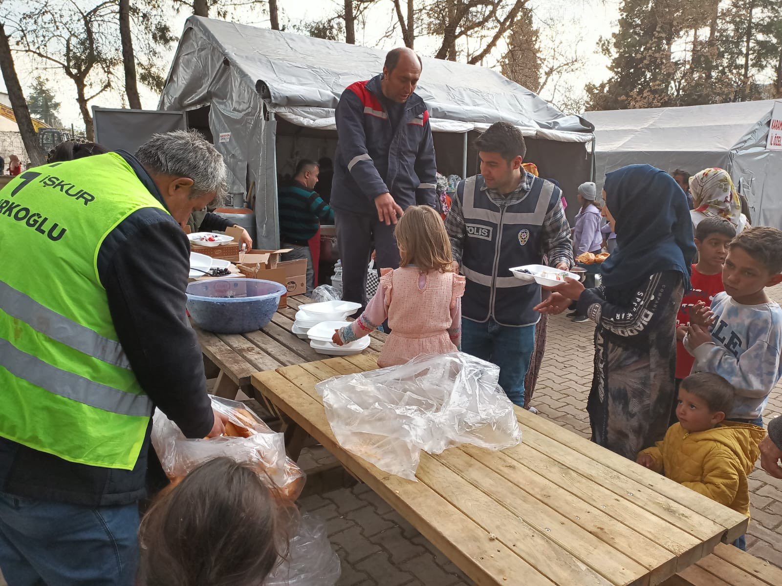 Orucumuzu birlikte açtık…