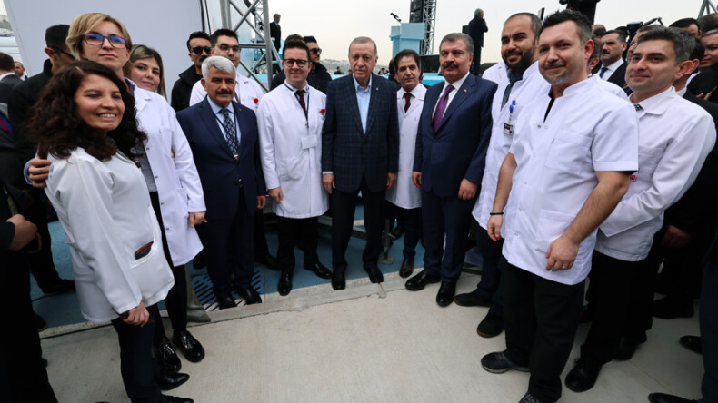“Türkiye’yi sağlık alanında küresel bir cazibe merkezi hâline dönüştürmekte kararlıyız”