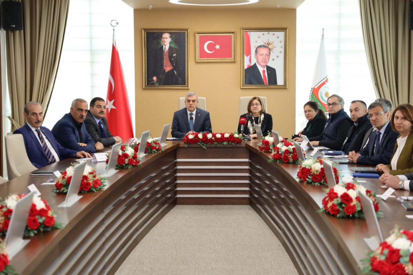 Başkan Beyazgül, “Şehrimizi Hep Birlikte Tekrar Ayağa Kaldıracağız”