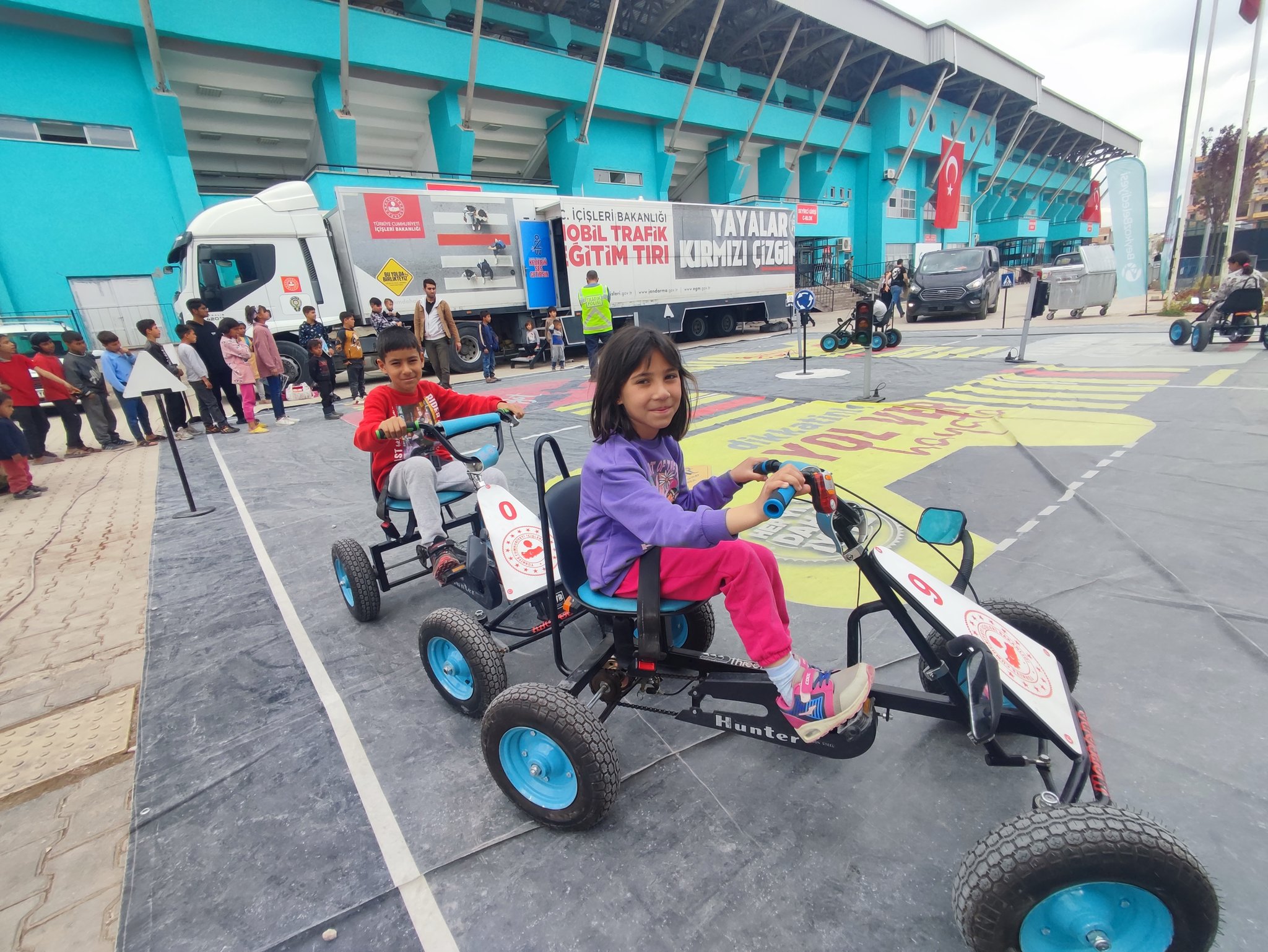 Emniyet Trafik Hatay”da çocukların sevgilisi oldu.