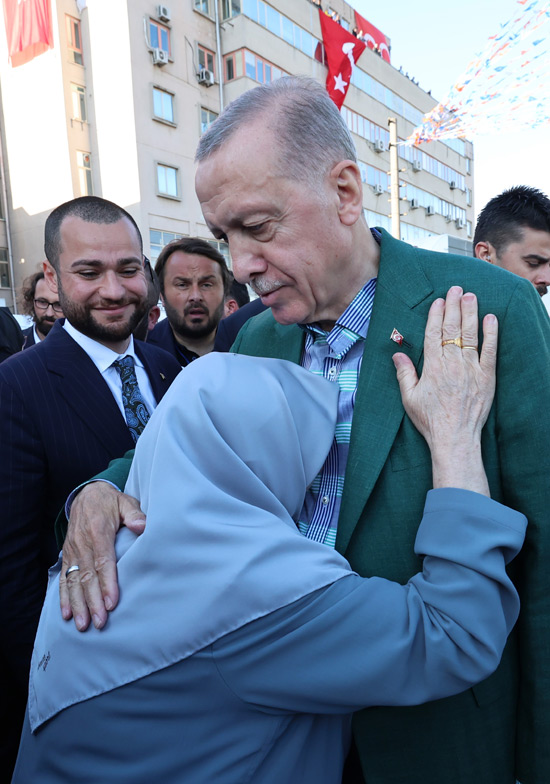 “Eğitimden sağlığa, ulaşımdan enerjiye, sanayiden tarıma her alanda asırlık eksikleri tamamladık”