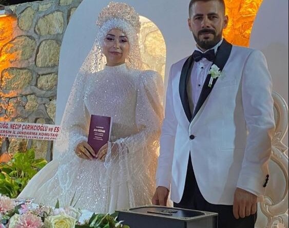 Ahmet Dara oğlunu evlendirdi