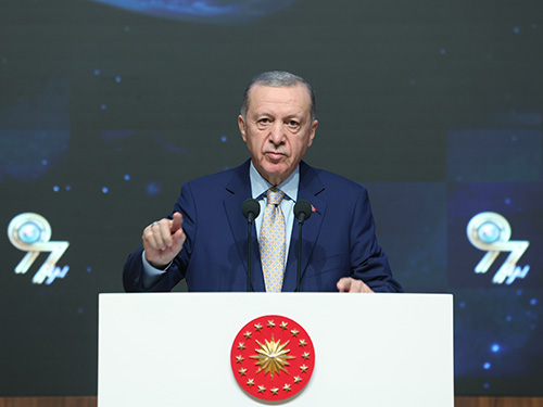“Türkiye; ekonomik, askerî, diplomatik ve istihbari alandaki başarılarıyla adından söz ettirmekte”