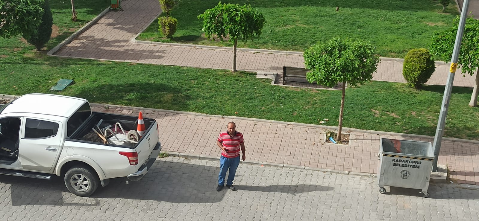 72833458-e420-4dda-9fb0-903d6f423d9b