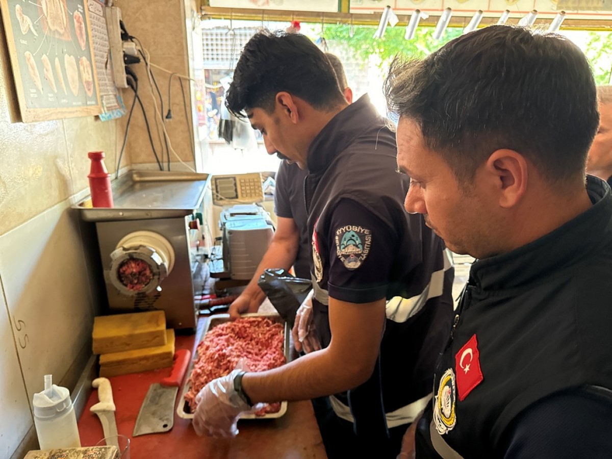 EYYÜBİYE’DE GÜVENLİ GIDA İÇİN SIKI DENETİM