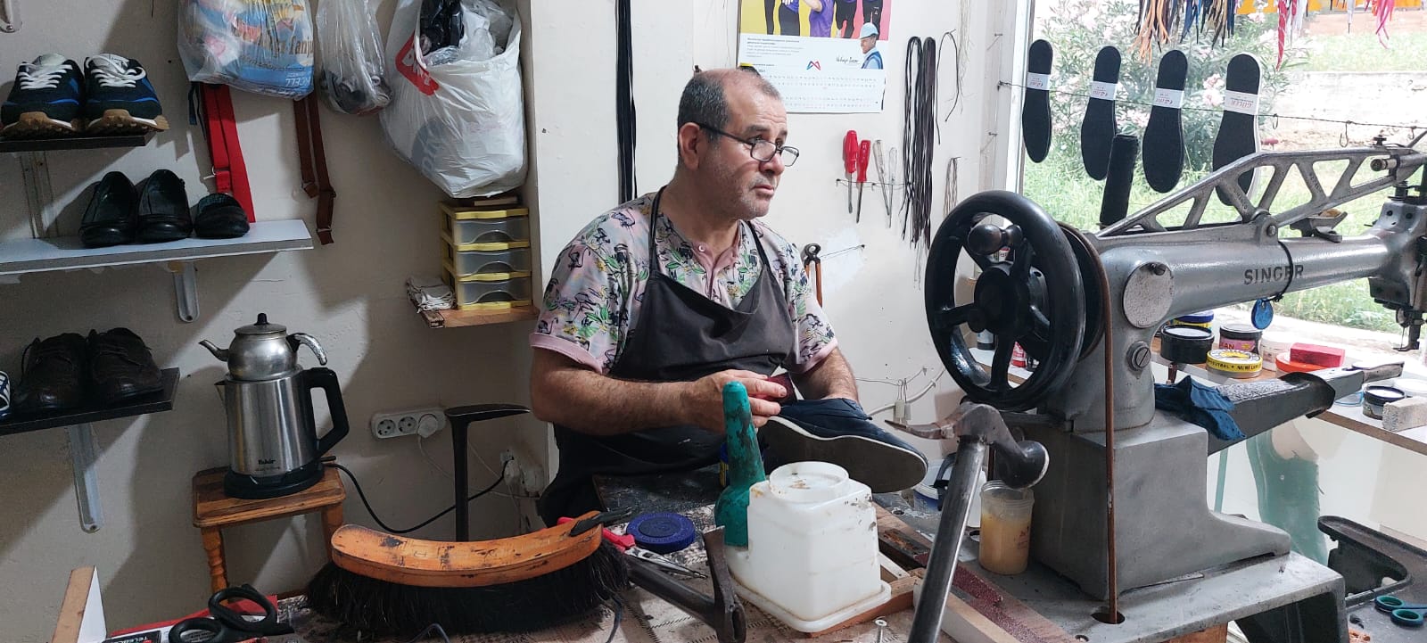 Ayakkabı bakımı boyadan başlar