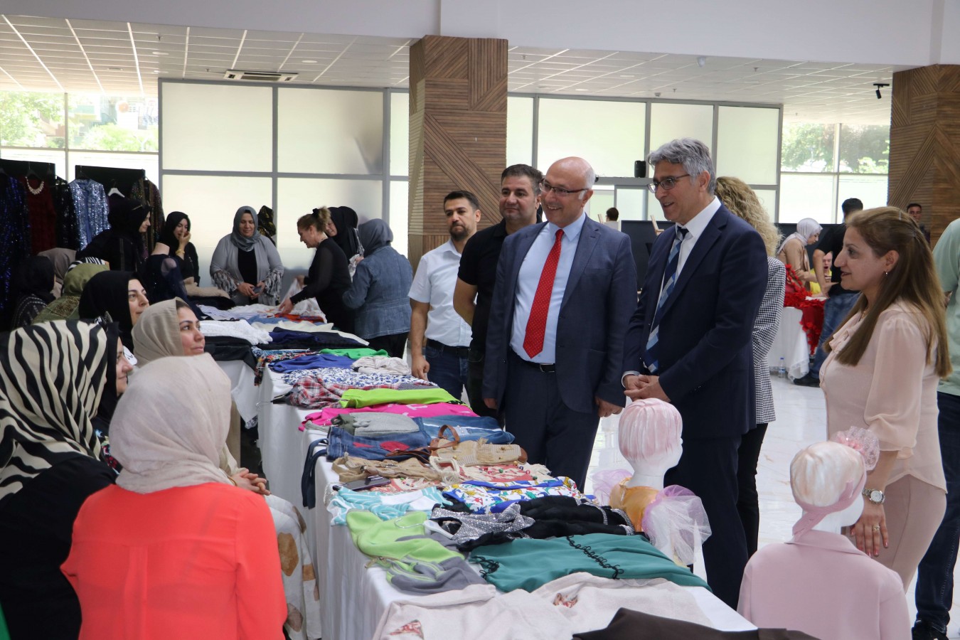 KARAKÖPRÜ’DE KURSİYERLER EMEKLERİNİ SERGİLEDİ