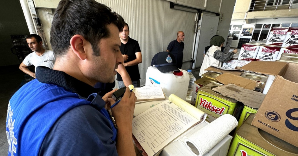 EYYÜBİYE ZABITA EKİPLERİ TÜM ŞEHRİN SAĞLIĞINI KORUYOR