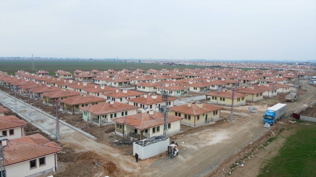 Hatay’da Türkiye’nin ilk kırsal uydu kenti inşa edildi