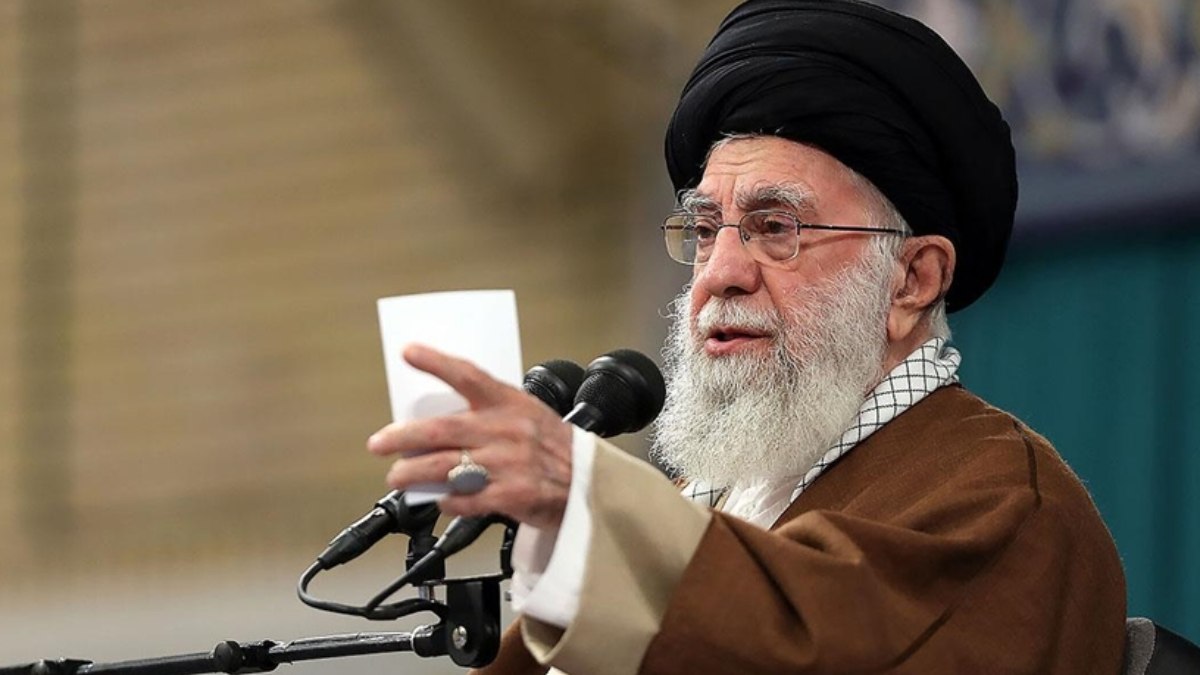 İran dini lideri Hamaney’den Trump’a sert yanıt