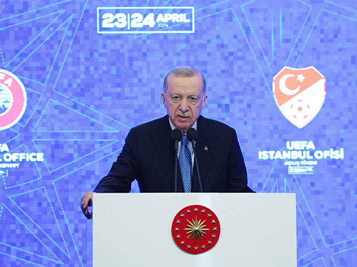 “Marjinallerin ne dediğine bakmadan, kentsel dönüşüm projelerini süratle hayata geçirmeye odaklanmalıyız”