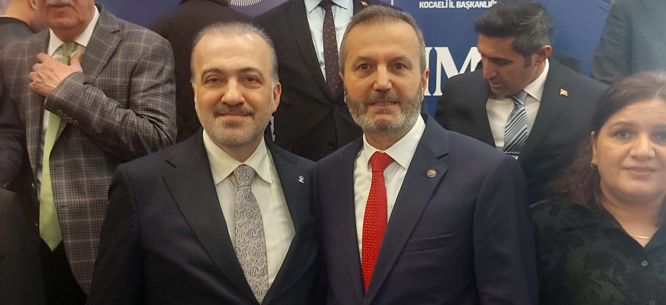 İğneyi Kendine, Çuvaldızı Başkasına Batır. Öyle Mi ?