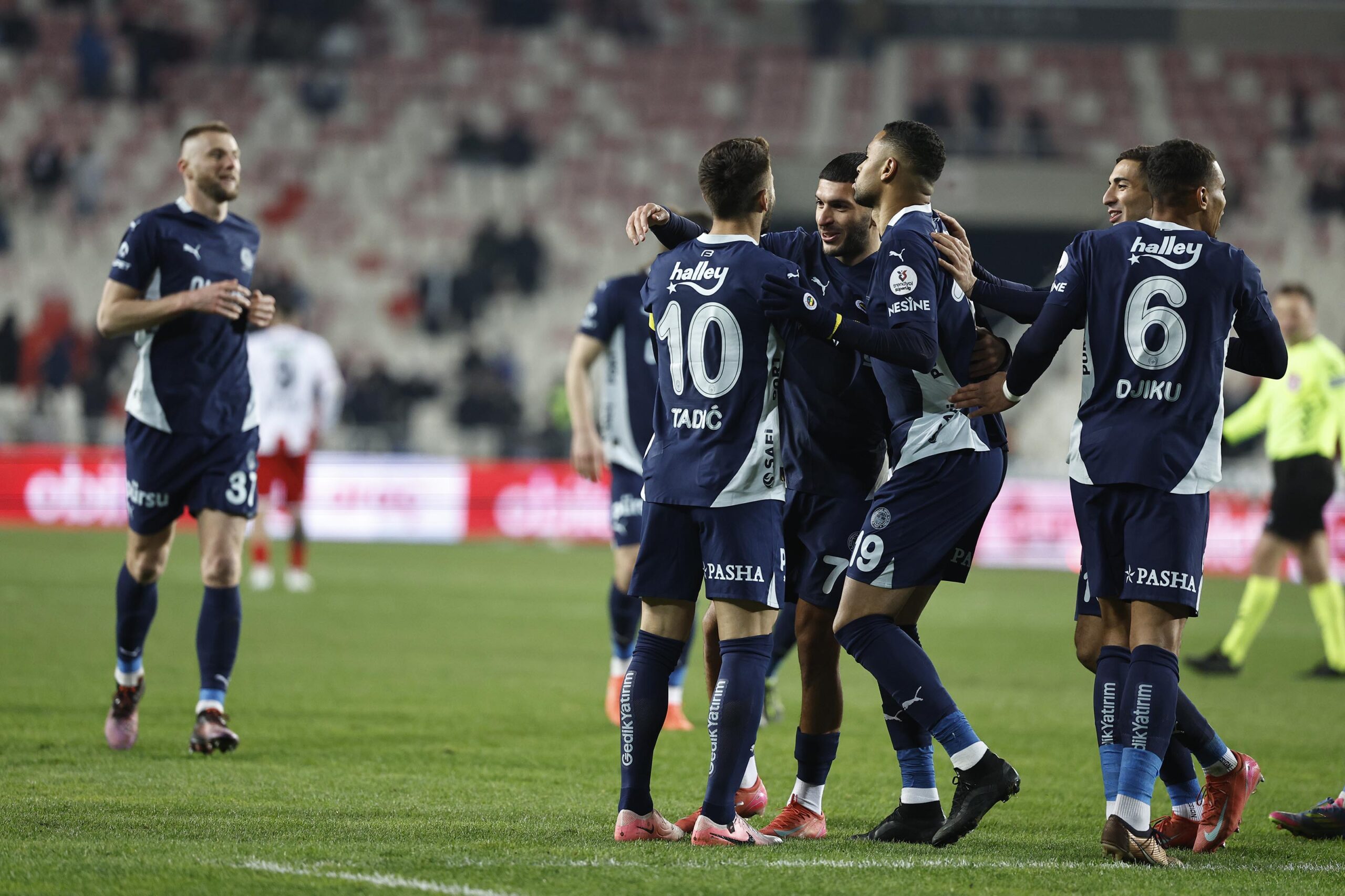 Sivasspor 1-3 Fenerbahçe