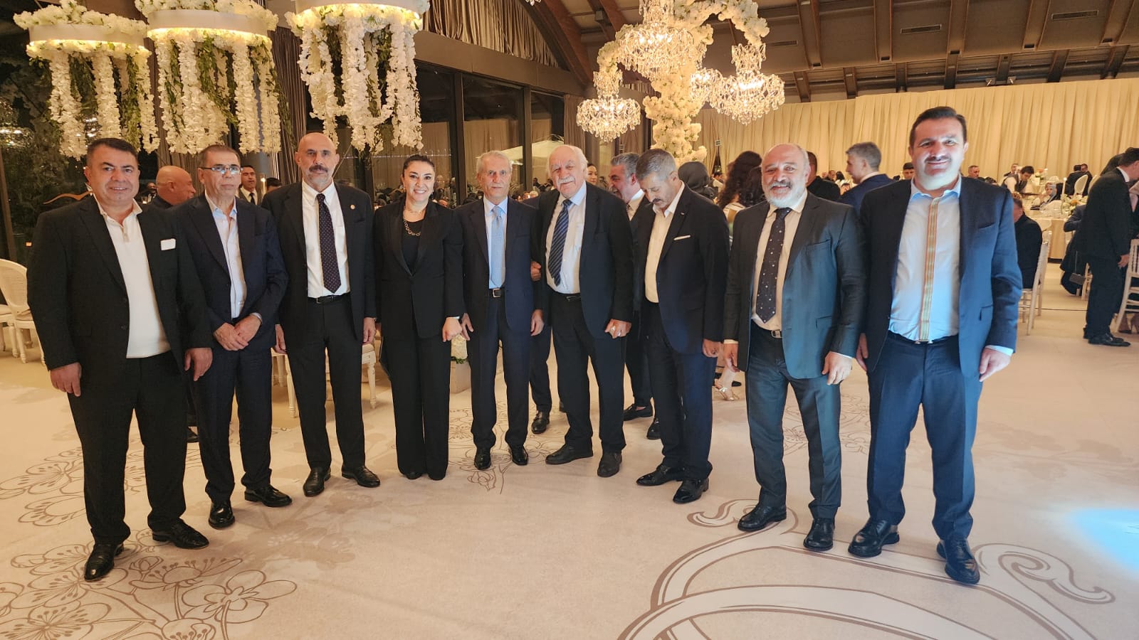 DÜĞÜN VE NİKAH TÖRENİ, KURUÇEŞME'DE DİVAN HOTEL'İN BALO SALONUNDA GERÇEKLEŞTİ