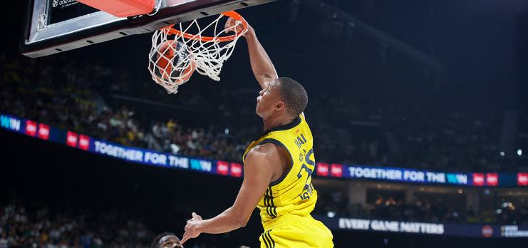 FENERBAHÇE BEKO İKİNCİ KEZ AVRUPA’NIN EN BÜYÜĞÜ!