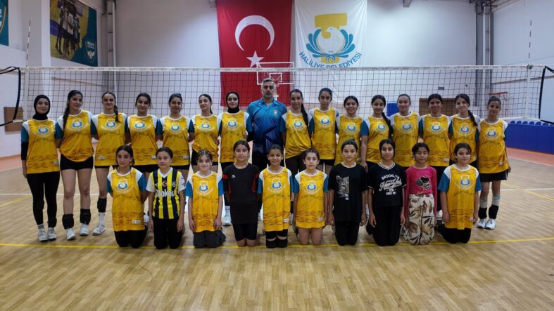 HALİLİYE BELEDİYESİ, SALON SPORLARIYLA GENÇLERİ GELECEĞE HAZIRLIYOR