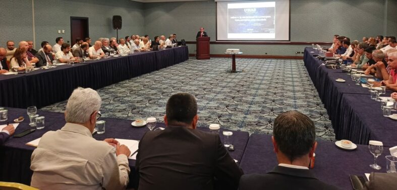 5f213a9b-0ed3-44f6-856a-fc3355c940ee