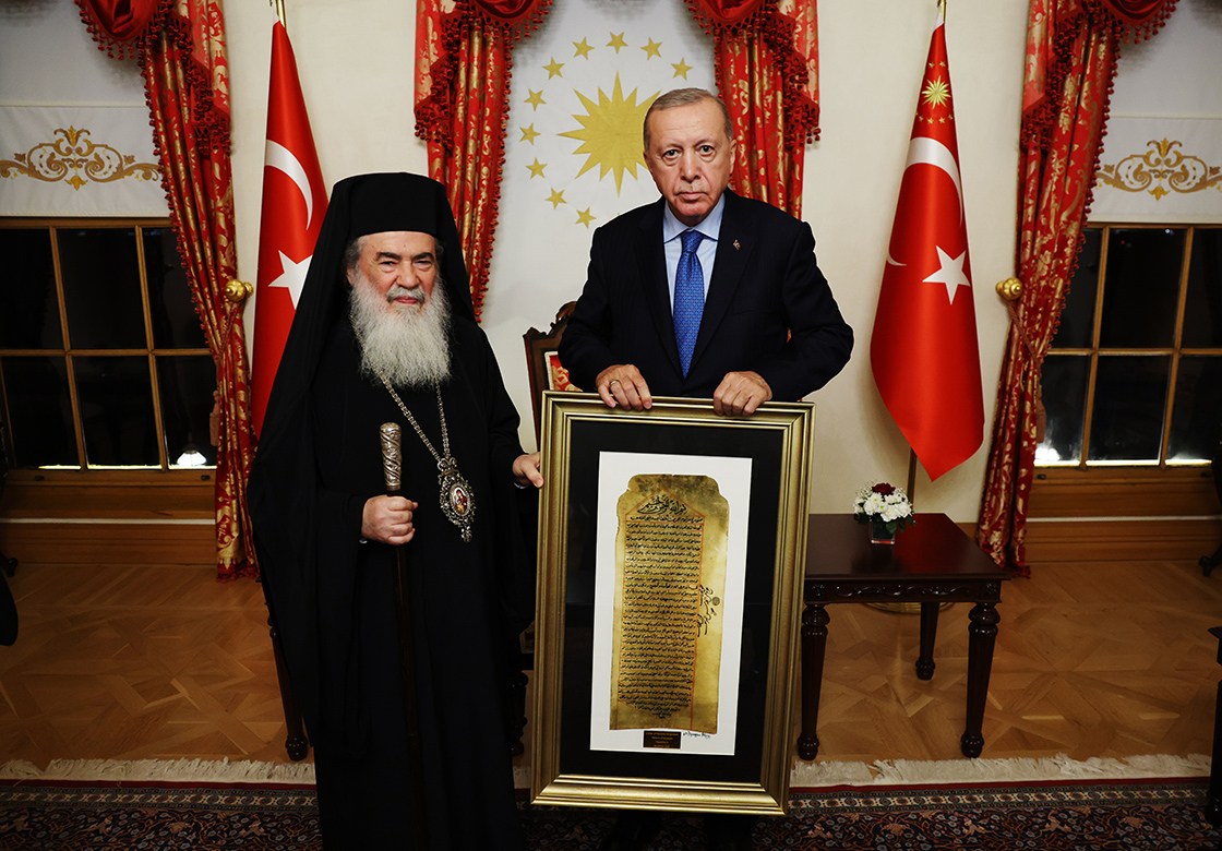 Kudüs Rum Ortodoks Patriği Giannopoulos Erdoğandan yardım istedi