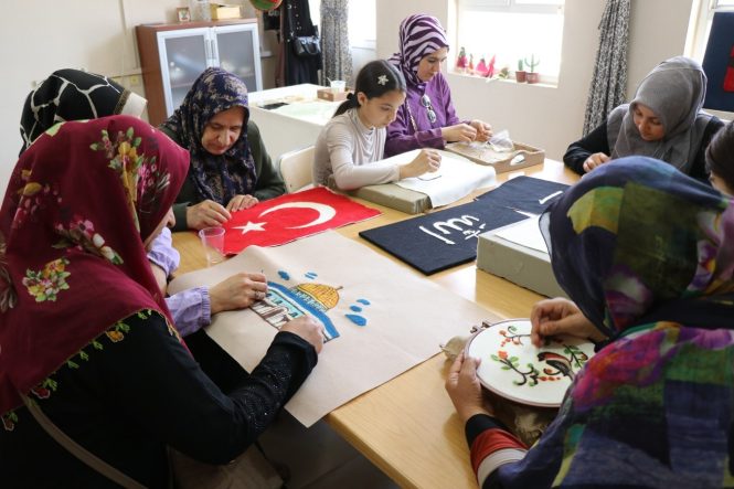 KADINLARA ÖZEL KURSLARDA YENİ DÖNEM KAYITLARI BAŞLADI