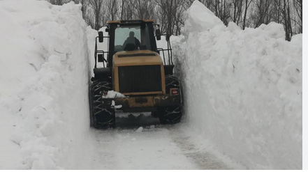 Bitlis’te Kar Rekoru: Kent 4 Metreyi Aşan Yağış Altında