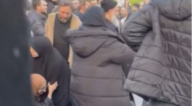 Annesinin cenazesinde kardeşini silahla vurdu