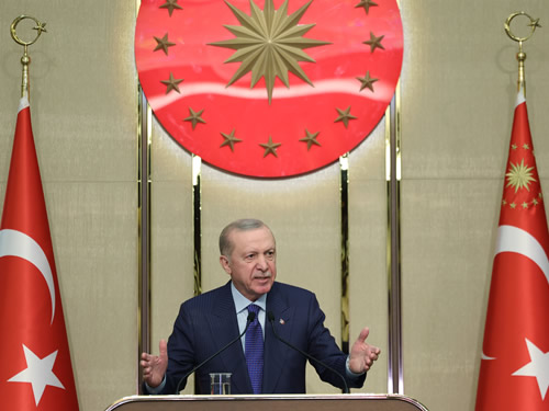 “Bugün ülkemizin her karışında huzur ve emniyet hâkimdir”