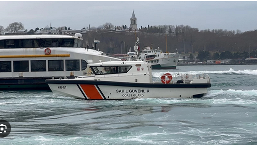 Karaköy Açıklarında Deniz Kazası: Tekne Alabora Oldu, Denize Düşen Kişi Kurtarıldı