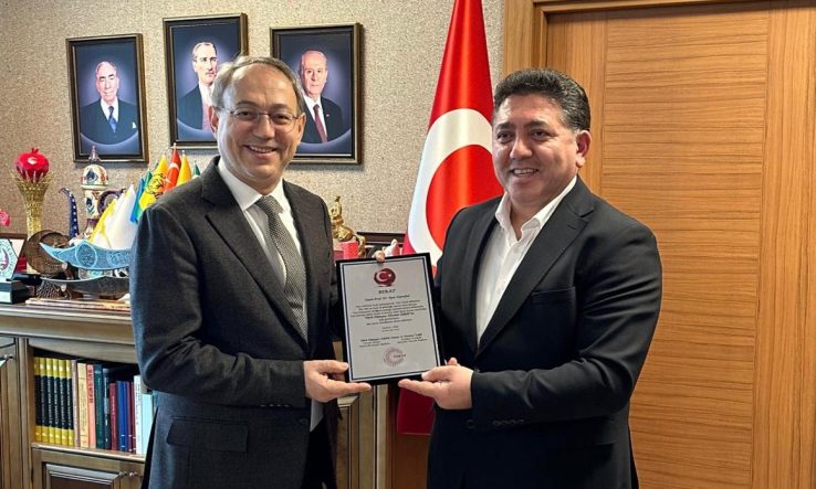 f8b12c0a-f2f1-4f65-b1aa-a8f47caa715e