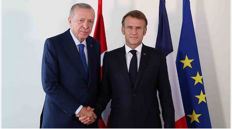 Erdoğan–Macron Hattında Kritik Görüşme: Bölgesel Gerilim ve İş Birliği Masada
