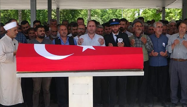 Kalp Krizi Geçiren Polis Memuru Son Yolculuğuna Uğurlandı