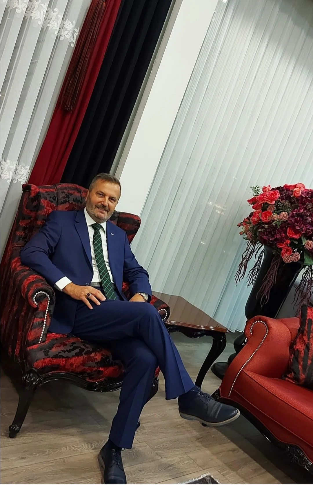 Doğmuşsun Bir Kere Yaşayacaksın