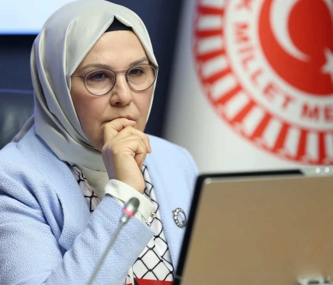 Dijital Mecralarda Çocuklarımızı Bekleyen Tehdit ve Riskler